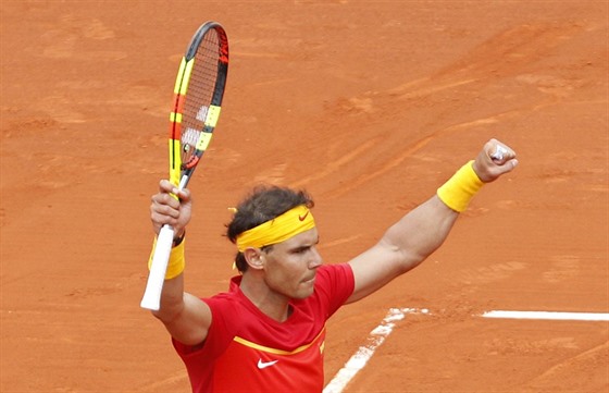 panlský tenista Rafael Nadal uspl v zápase Davis Cupu proti Philippu...
