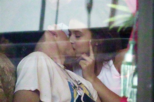 Brooklyn Beckham a Lexi Woodová