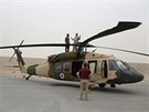 Afghántí piloti pebírají americké vrtulníky UH-60 Black Hawk (19. bezna 2018)