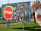 Protiimigraní pedvolební billboard maarského premiéra Viktora Orbána. (8....