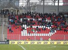 Tribuny brnnského stadionu pi sobotním zápase Zbrojovky s Karvinou. Zatímco...