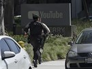 V kalifornské centrále YouTube zaznla stelba.