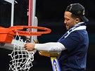 Jalen Brunson z Villanovy si bere svj dílek z vítzné síky.