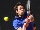 Francouzský tenista Jeremy Chardy v zápase Davis Cupu proti Itálii.