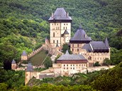 St�edo�esk� hrad Karl�tejn