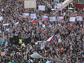 Protest proti Andreji Babišovi na pražském Václavském náměstí