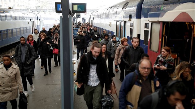Pohled na nádraží Saint-Lazare v Paříži. (3.4.2018)
