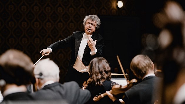 Semjon Bykov, nov jmenovan fdirigent a hudebn editel esk filharmonie