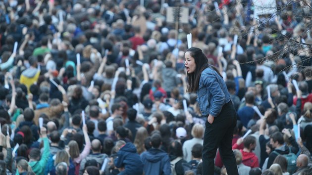 Demonstrace proti Andreji Babiovi na Vclavskm nmst