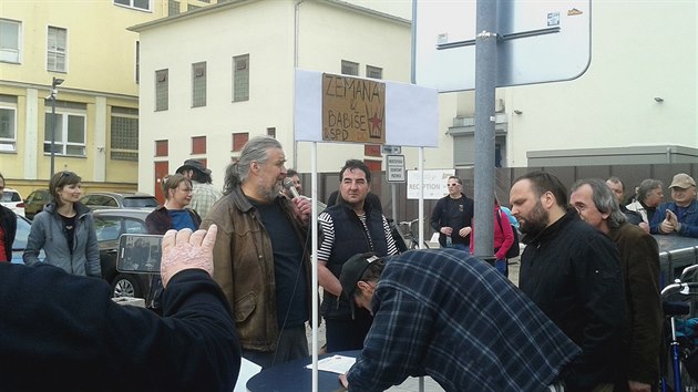 Protesty v Karlovch Varech proti Andreji Babiovi