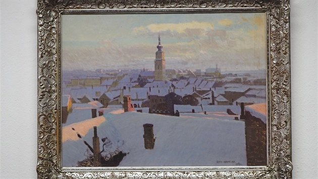Tento obraz Třebíče i s červánky odrážejícími se ve sněhu má v kanceláři starosta Pavel Janata.