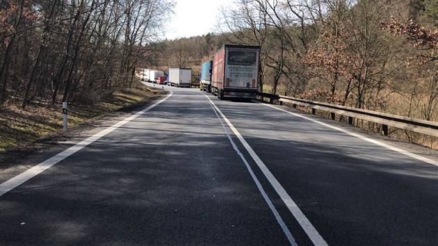 Mezi Hořovičkami a Hořesedly na Rakovnicku se čelně srazil kamion s osobním autem (3.4.2018)