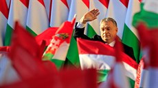 Maďarský premiér Viktor Orbán na předvolebním mítinku v Székesfhérváru (6....