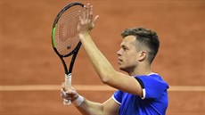 eský tenista Adam Pavlásek slaví vítzství v Davis Cupu.