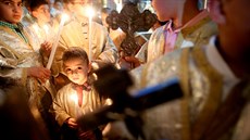 V �esku se chodí s pomlázkou, v Mexiku upalují figurínu Jidá�e, v Egypt� se...