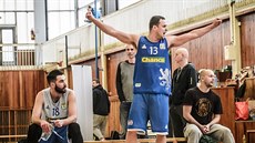 Ctirad Klimánek a jeho radost na turnaji eské Tour v basketbalu 3x3 v Lounech....