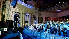 Zábr z koncertu britského rappera Donaea v londýnské Brixton Academy (12....