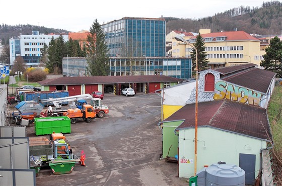 Lokalita, kde chtějí Karlovarské minerální vody vybudovat moderní komerční...
