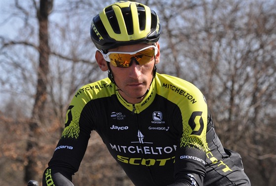 Cyklista Roman Kreuziger v barvách australské stáje Mitchelton-Scott.