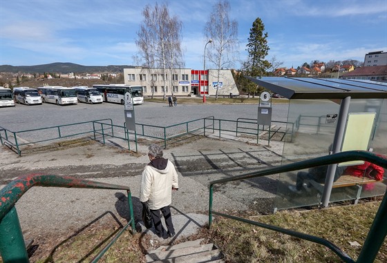 Zaíná oprava zastaralého autobusového nádraí v eském Krumlov.