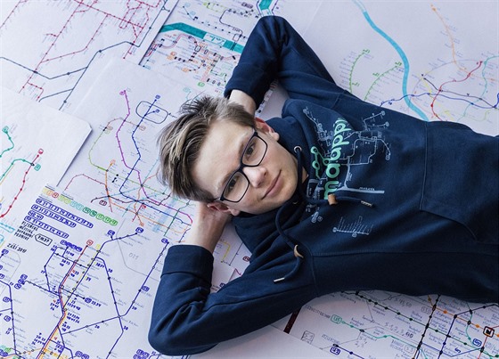 Mat�j Ho�ek má p�es t�kou formou Aspergerova syndromu neobvyklou pam� a...