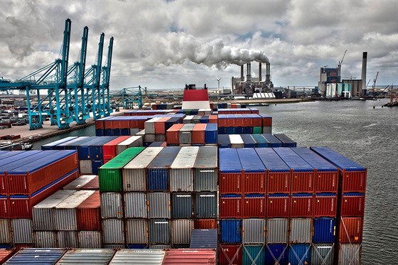 10. Rotterdam: Nejvtí evropský námoní pístav leí v oblasti spolené delty...