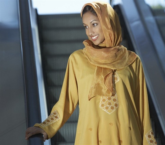 Abája je tradiční muslimský oděv. Její barva a konkrétní provedení se liší v...