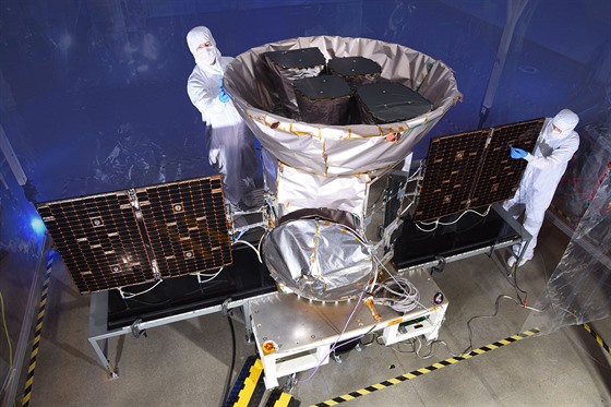Příprava teleskopu TESS před startem