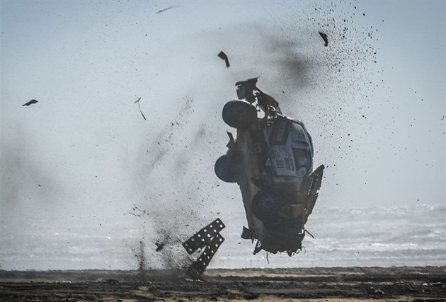 Tovární vůz, nový motor, značné ambice. Ouředníček se vrací na Dakar
