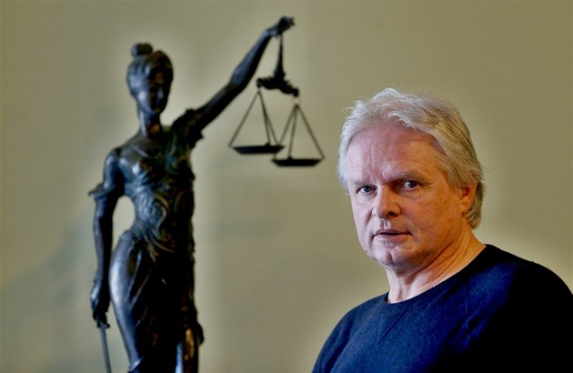 Advokát Jan Paroulek se specializuje na trestní právo.