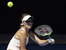 Markéta Vondroušová bojuje ve druhém kole Australian Open.