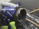 Pokozený motor letounu Boeing 737 NG spolenosti Southwest Airlines (17. dubna...