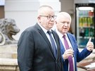 Nový šéf komise pro kontrolu GIBS Jiří Mašek (vlevo) a šéf poslanců ANO...