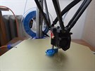 Zkladn kola si pomoc 3D tiskrny vyrb pomcky