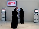 V Saúdské Arábii se po ptaticeti letech slavnostn otevelo první kino....