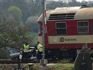 Druhá smrtelná nehoda po sráce auta s vlakem se stala na elezniním pejezdu...