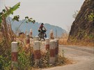 Píjemné stoupání po staré cest z Myawady. Myawady, Myanmar