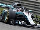 Lewis Hamilton bhem kvalifikace na Velkou cenu íny