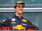 Daniel Ricciardo z Red Bullu slaví triumf na Velké cen íny.