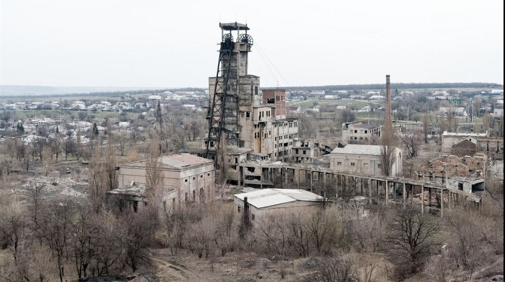 Šachta Junokom u města Jenakijevo, kde byla v roce 1979 odpálena atomová nálož.