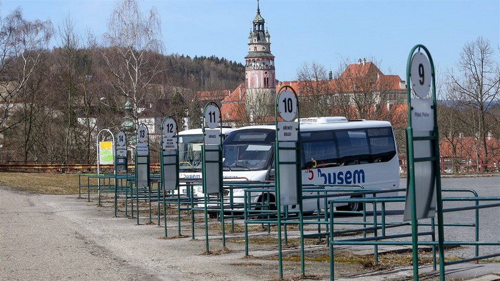 Začíná oprava zastaralého autobusového nádraží v Českém Krumlově.