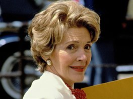 Bílý dům obývala v letech 1981–1989 Nancy Davisová Reaganová. Bývalá herečka...