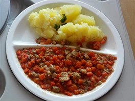 Du�ené vep�ové, které na první pohled nevypadá, jako by práv� opustilo kuchyni....