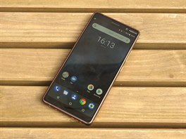 Nokia 7 Plus je u obnovené znaky první smartphone, který ctí aktuální módní...