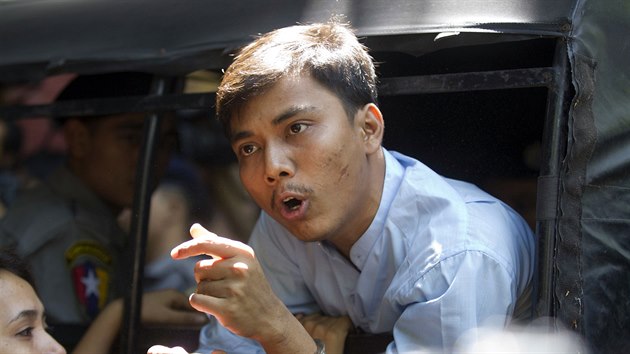 Novinář Ťjo Sou U, kterému v Barmě za reportáže o vyvražďování Rohingů hrozí 14 let vězení (4 dubna 2018)