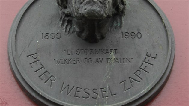 Stoupencem mylenky vyhynut lidstva skrze odmtnut plodit dti byl i norsk metafyzik Peter Wessel Zapffe.