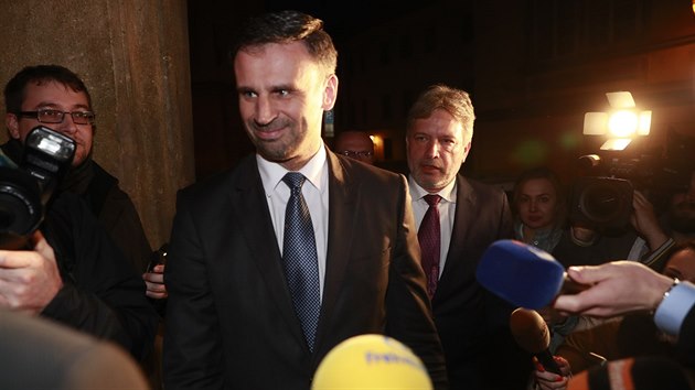 Místopředseda ČSSD Jiří Zimola před jednáním s hnutím ANO (16. dubna 2018)