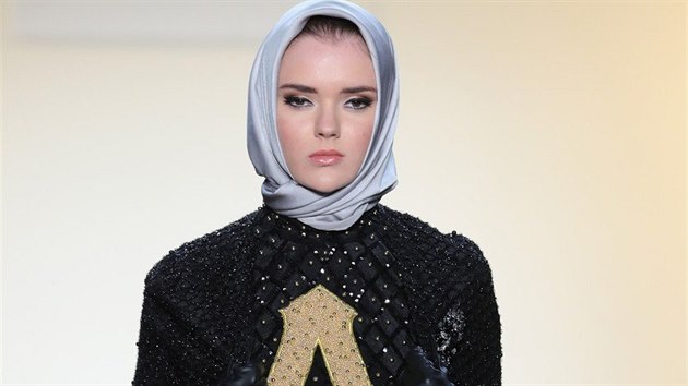 Muslimské ženy mají rády zdobnost, což se promítá i do moderních designů tzv. cudné módy.