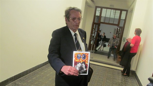 Nkdejí éf Poldi Kladno Vladimír Stehlík se soudí od roku 1996.