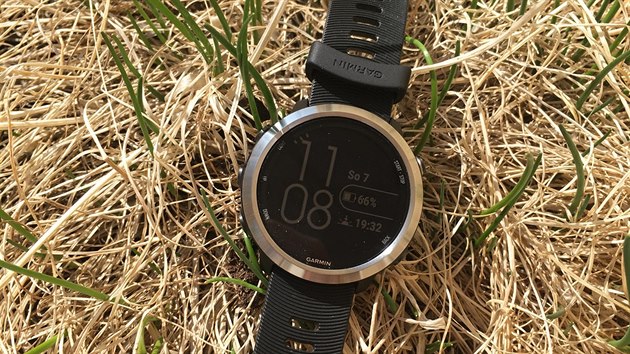 TEST: Garmin Forerunner 645 Music přehrají hudbu přímo z hodinek - iDNES.cz